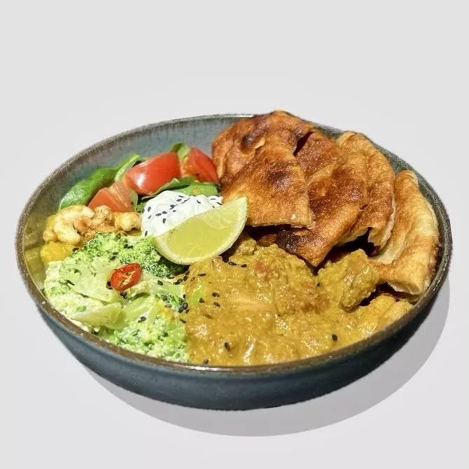 Карри курица с брокколи