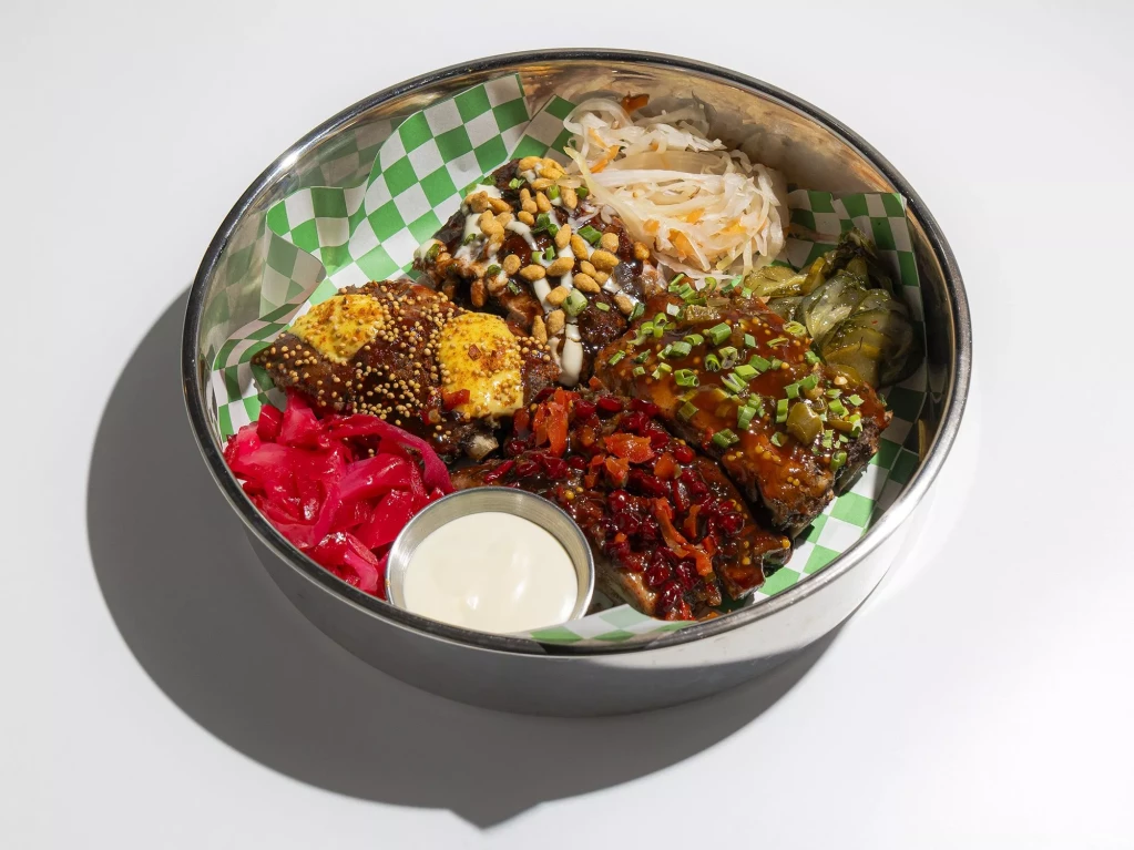 Квартет ребер