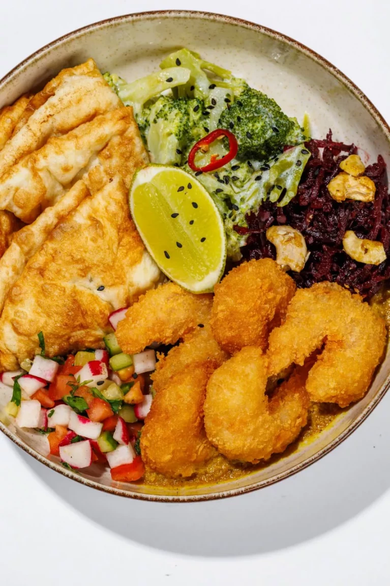 Креветки карри с брокколи