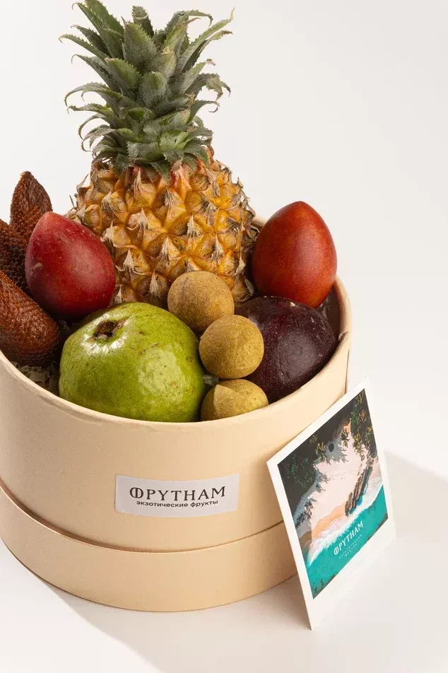 Фуктовая корзина Ананасовый рай