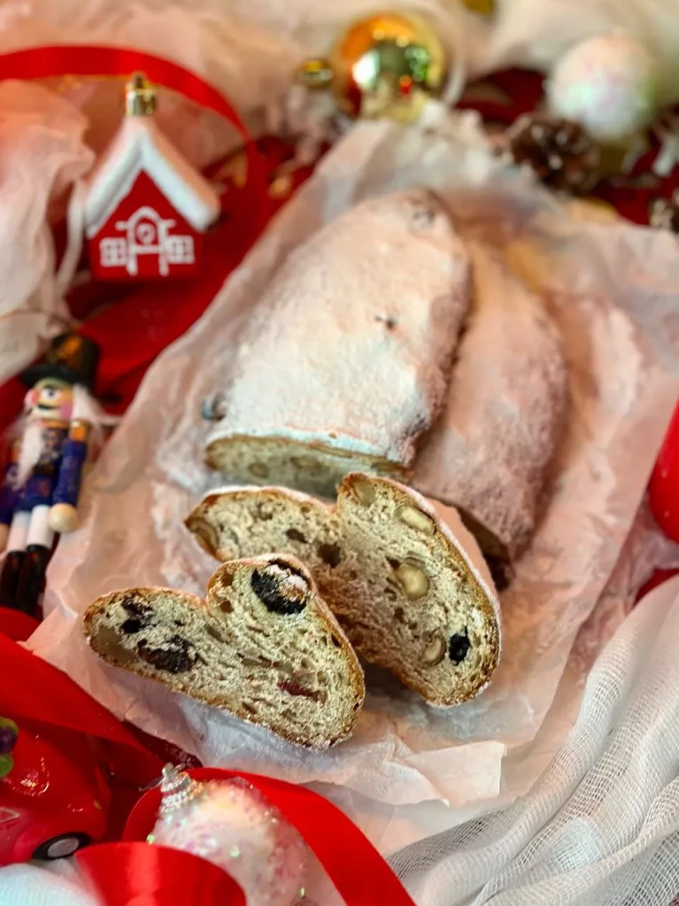 Рождественский штоллен