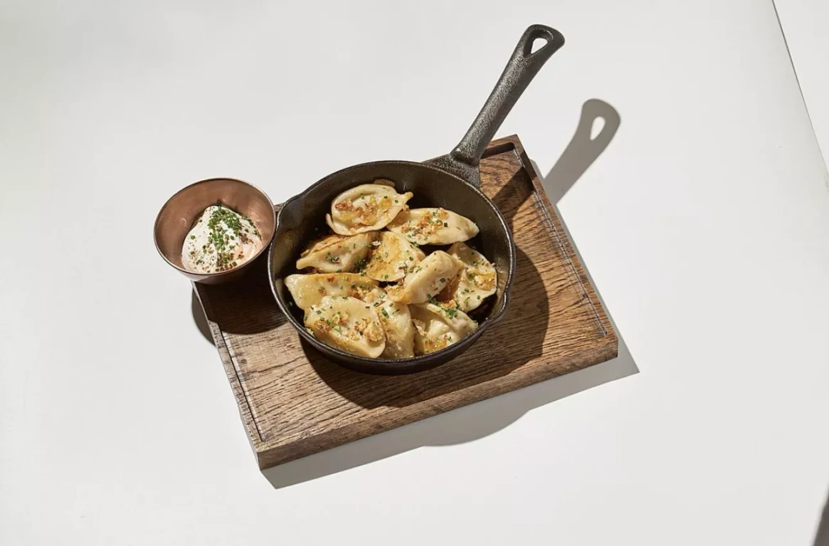 Вареники с картофелем и сметаной