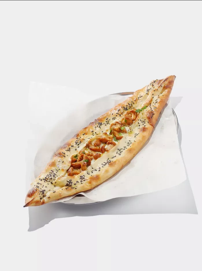 Пиде с лисичками и трюфельным маслом