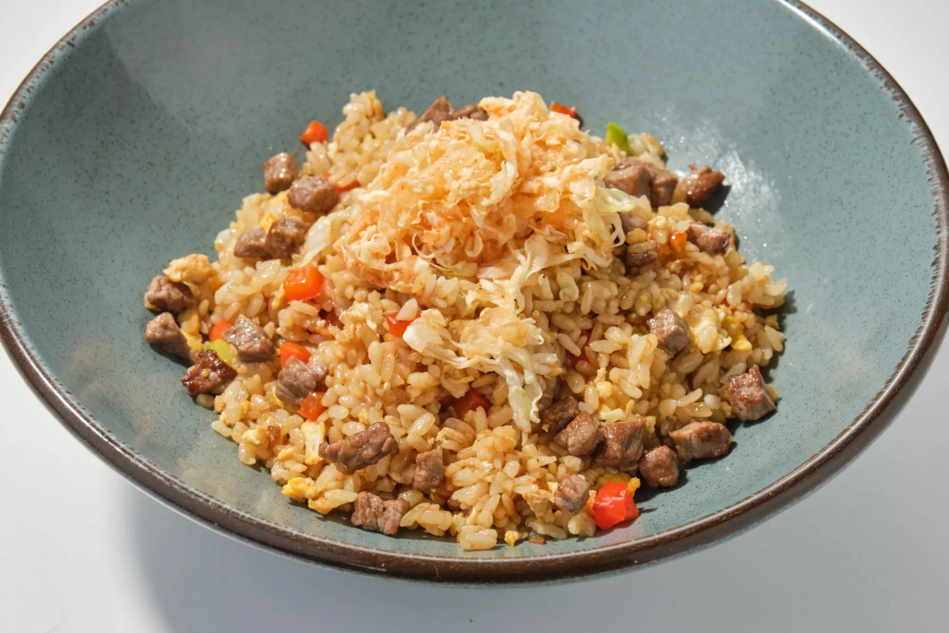 Жаренный рис с говядиной