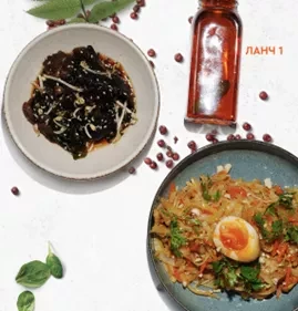 Рисовая лапша с цыпленком и яйцом