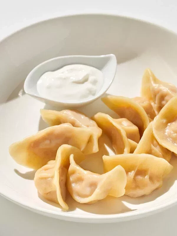 Пельмешки куриные со сметаной