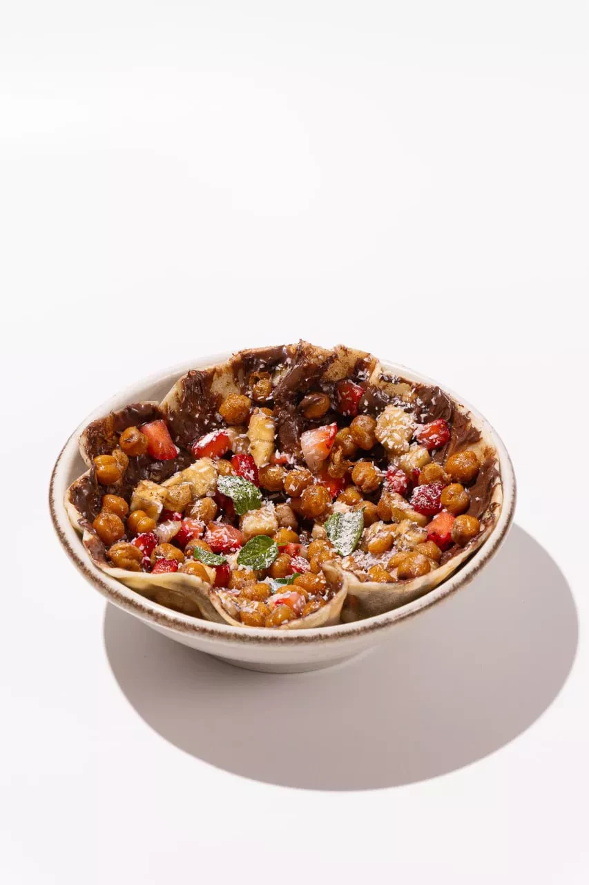 Чапати с фруктами и сладким нутом